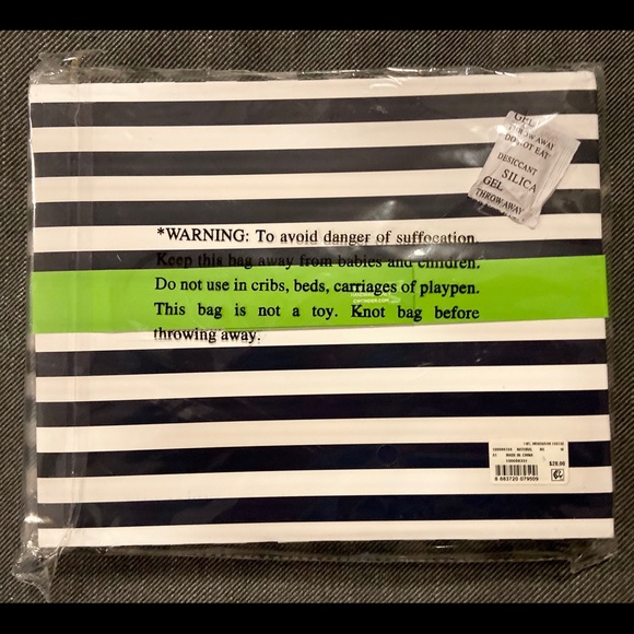 C. Wonder monogrammed cheese board and spreader - Picture 2 of 3